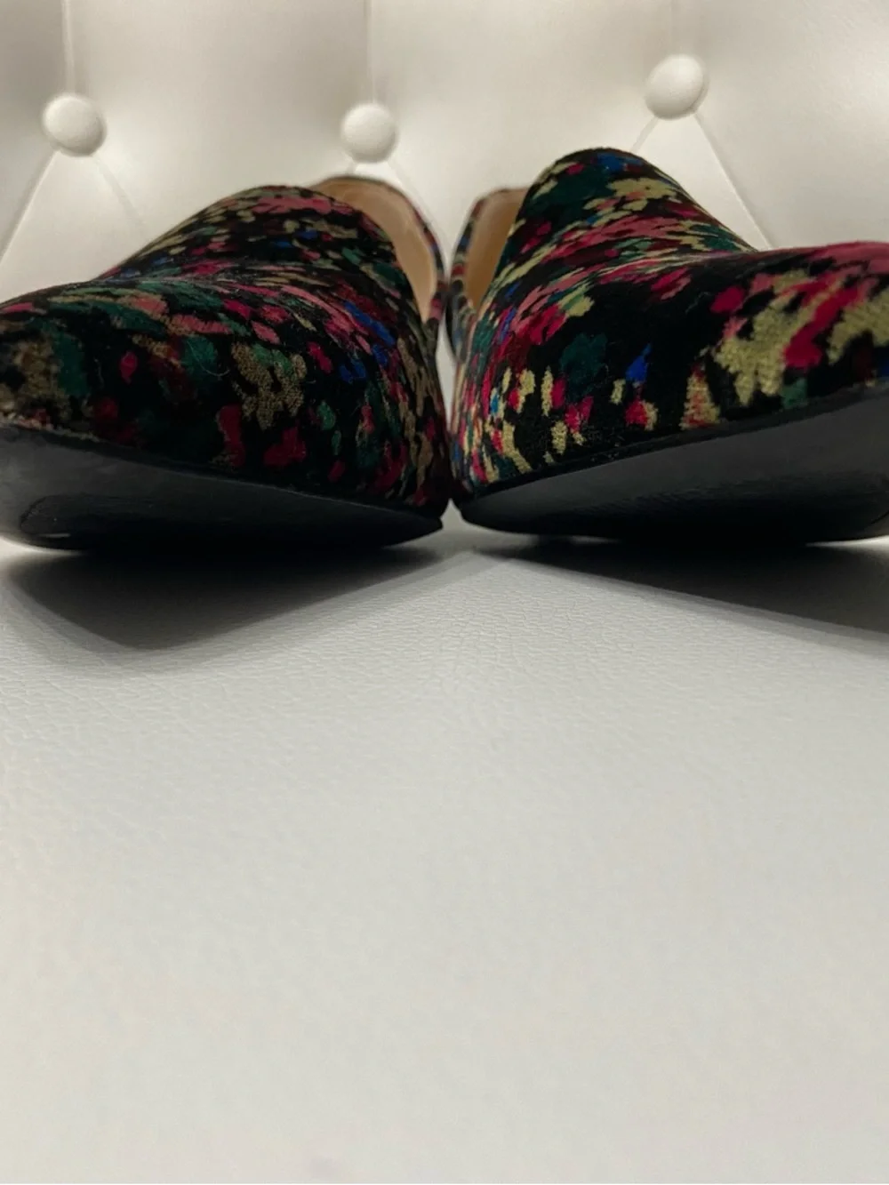 Beautiful BELLINI Bobcat Black Floral Velvet 2.25" Kitten Heel Dark Fairy 11W - Picture 14 of 17